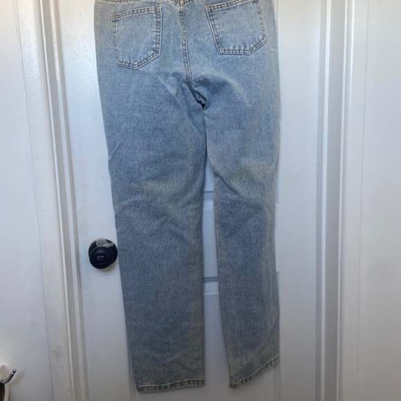 SHEIN RIPPED JEANS - Picture 3 of 3